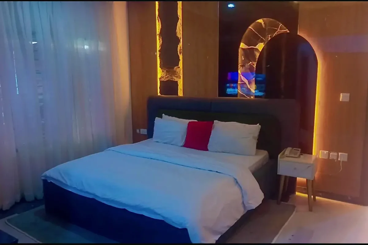 Apartments luxury bedroom picture